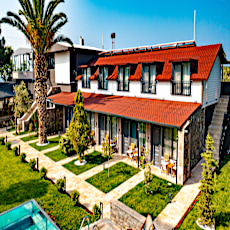 Assos Hunters Hotel Special Class +6